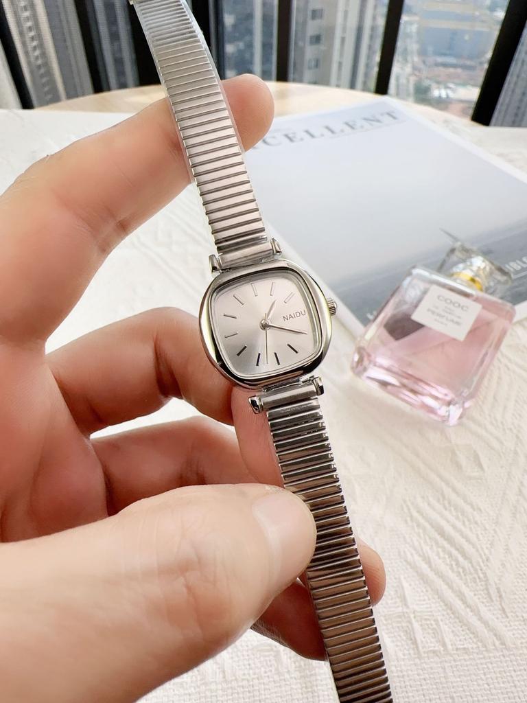 Top Marke Neueste Luxus Damen Uhr Mode Stahlband Damen Quadratisches Zifferblatt Quarz Armbanduhr Bambus Armband Femme Schöne Geschenke