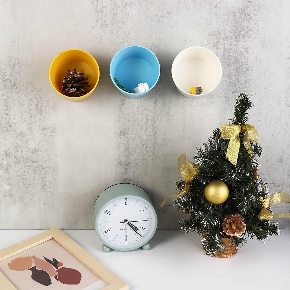 

Plastic Storage Box Clothes Hanger Multifunction Debris Storage Cup Bag