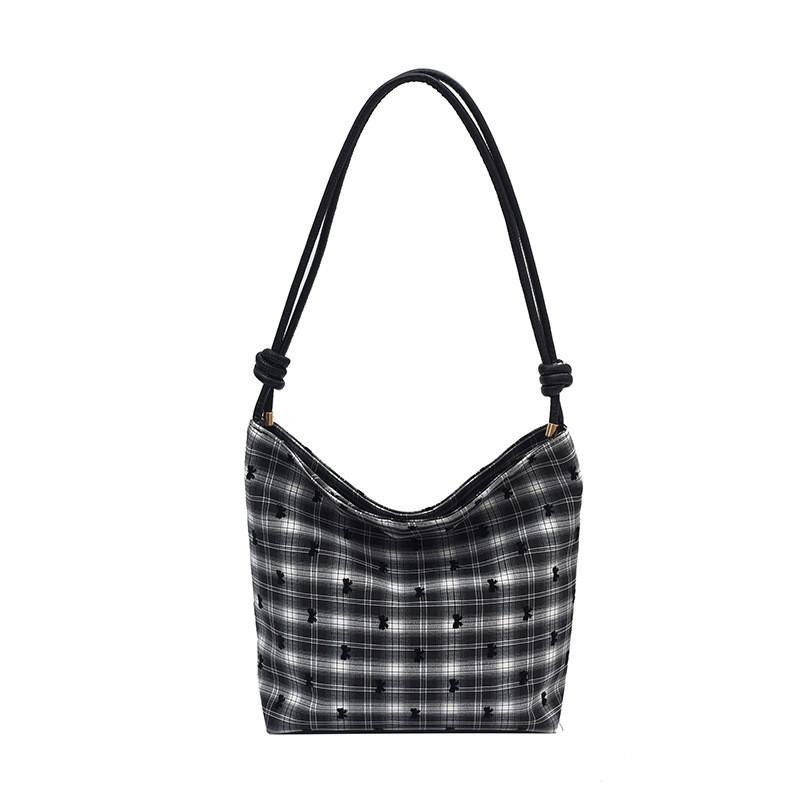 Stylish And Chic Bucket Bag For Women With Unique Design In Fashionable Colors And Patterns