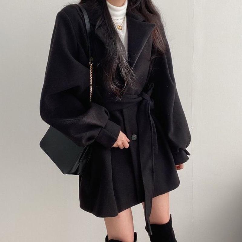 "Hepburn Style Women's Wool Coat: Korean Autumn/Winter, Strap Design, Suit Collar, Medium-Long"