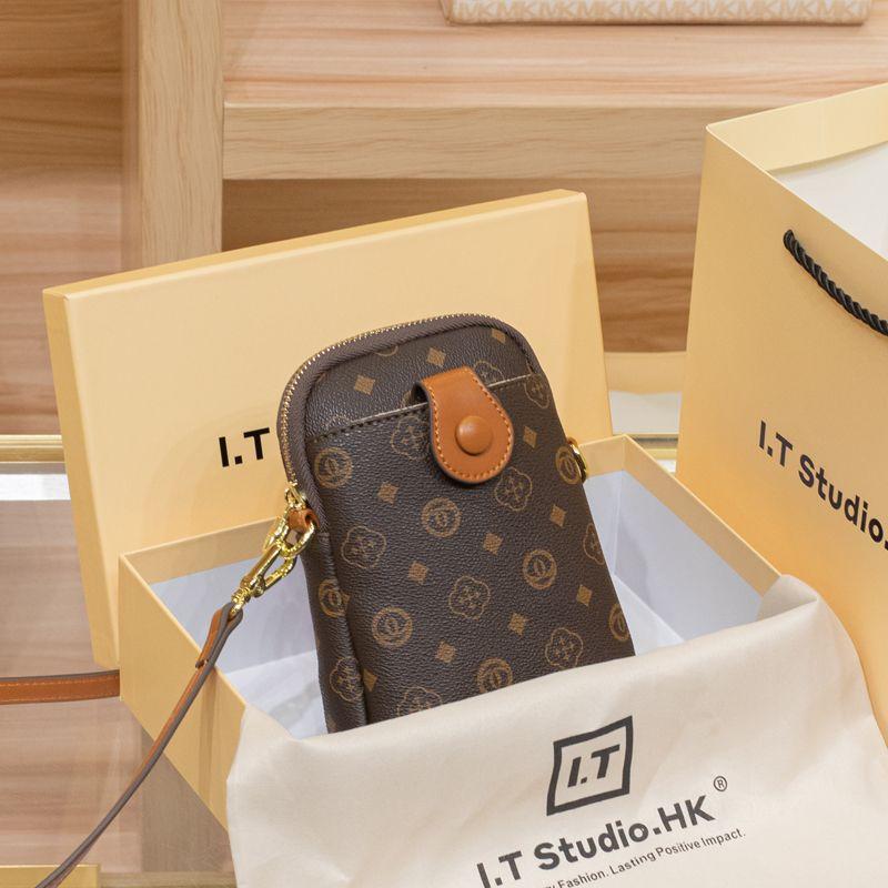 

Гонконгская сумка из натуральной кожи для мобильного телефона женская 2025 Новое поступление Лето Улучшенная текстура Мини для прогулок Западный стиль На плечо Сумка-мессенджер Coffee