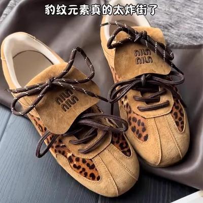 Design di nicchia senso stampa leopardo scarpe per l'allenamento morale donna primavera e autunno 2025 nuove scarpe sportive casual moda retrò scarpe da skate