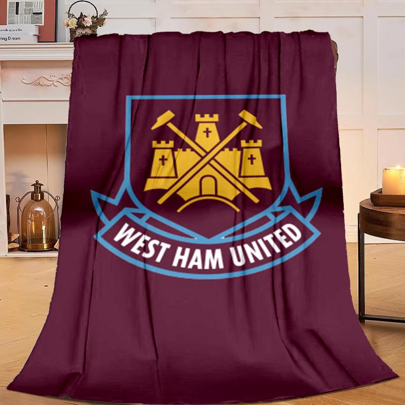 1PC Football Club Emblem Flannel Blanket Gift, Suitable for Both Men And Women, Soft Ideal for Beds And Sofa, Birthday Or Christmas Gift