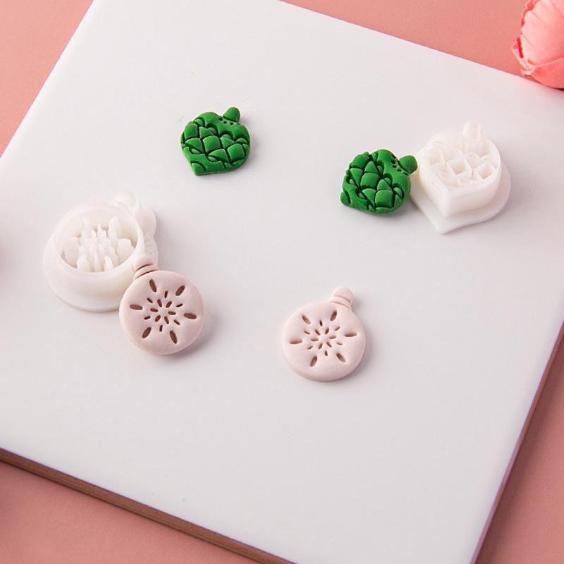 Bells Socks Crystal Ball  Cutting Mold DIY Cartoon Christmas Jewelry Pendant Embossing Tools New Soft Pottery Earrings Clay Mold