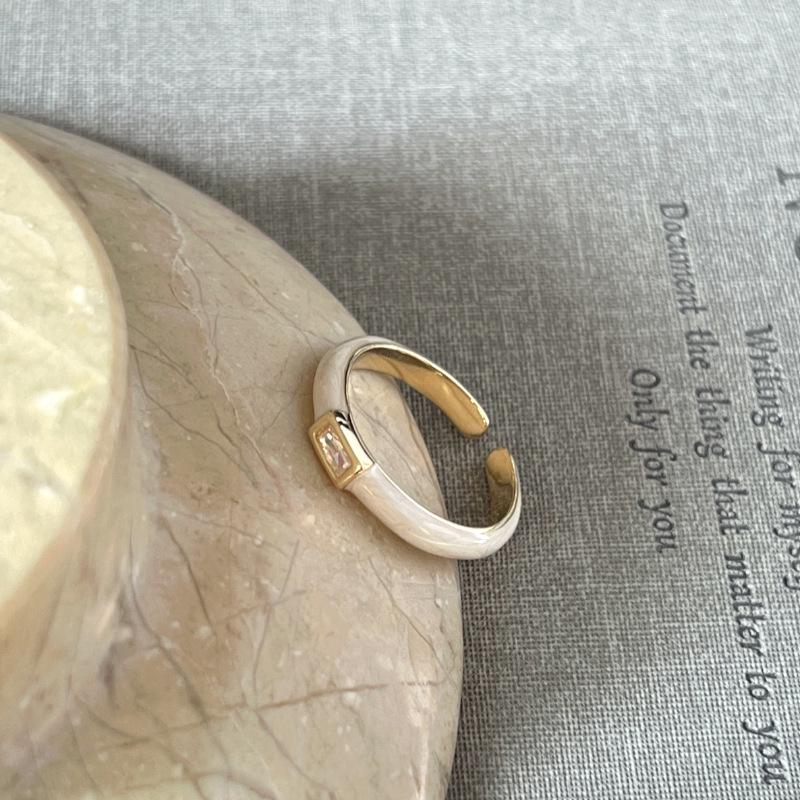 

Новое эмалевое кольцо-бабочка 2024 года: Уникальный, стильный и универсальный Adjustable Open Design