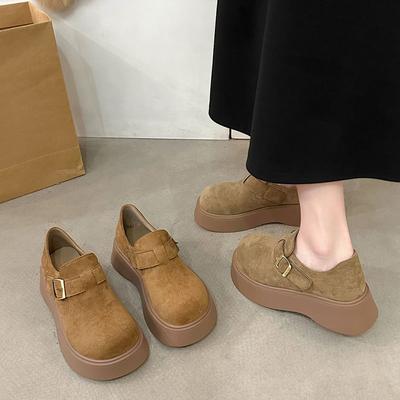 A New Style of Height-increasing Shoes for Women A Lazy Person Can Wear A Retro Single Shoe Casually