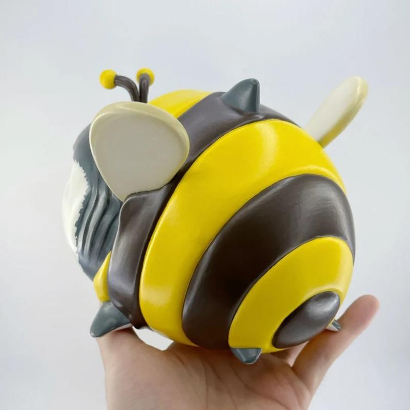 1pc Creative Parody Cute Shark Resin Ornament Animal Statue Living Room Desktop Ornament