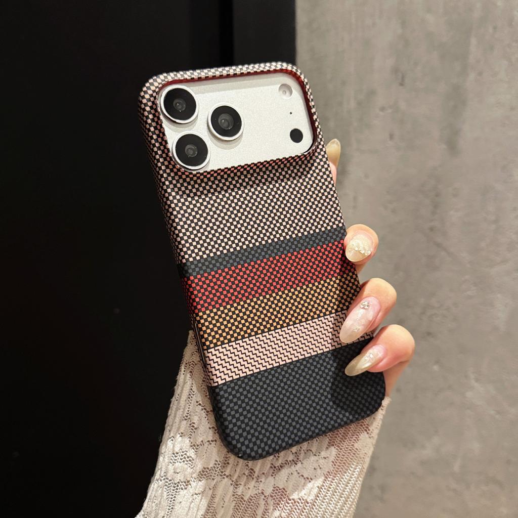 Applicable to iPhone17promax Kevlar plaid mobile phone case Apple 16 ultra-thin carbon fiber skin feel 15 protective case