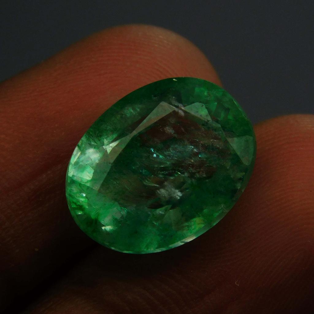 Natural Green Emerald Loose Gemstone 7 Ct Oval Cut Colombian for Jewelry Making and Gem Collections