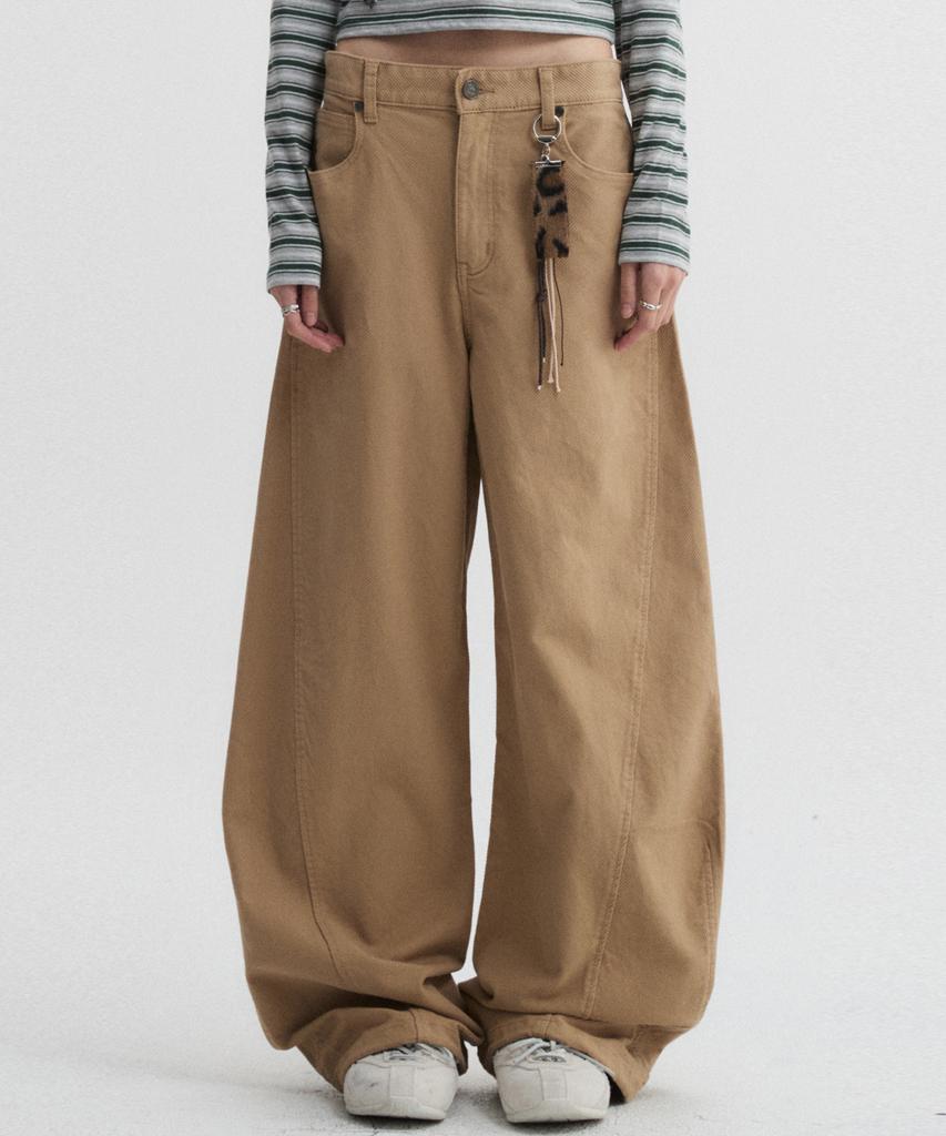 Diaeneseualumeon Twill Curved Chino Pants Beige