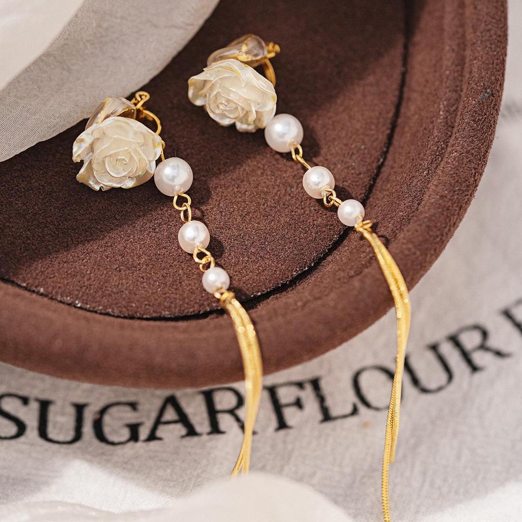 Gold Plated Zircon Bow Pearl Ear Clip, No Piercing Required; Elegant High-End Jewelry for Women.