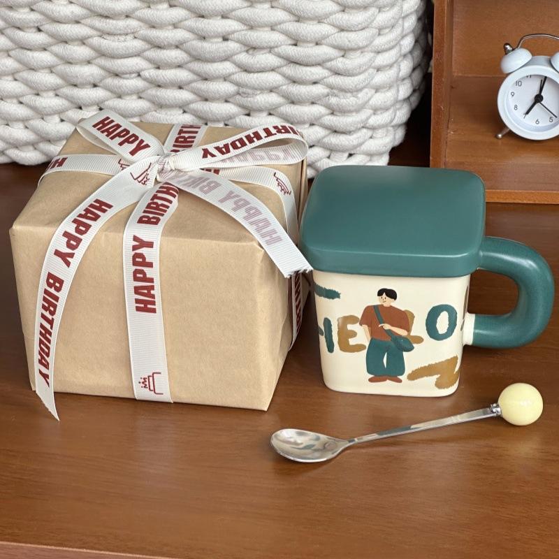 Cute retro boy and girl mugs, couple high-value ceramic drinking cups, birthday gifts for girlfriends