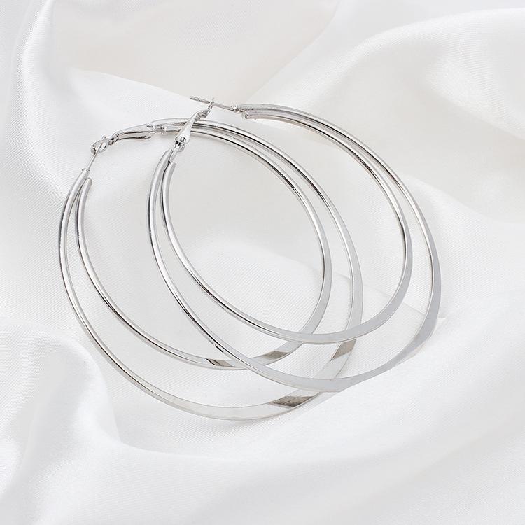 Earrings 2019 European and American new metal exaggerated earrings, geometric large circle double-layer earrings