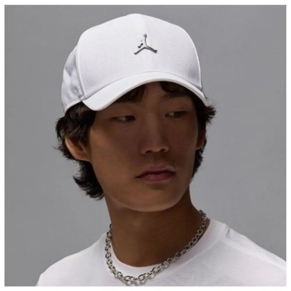 Hat HQS HM5750-100 Rise Structure Metal Jumpman Hat white series