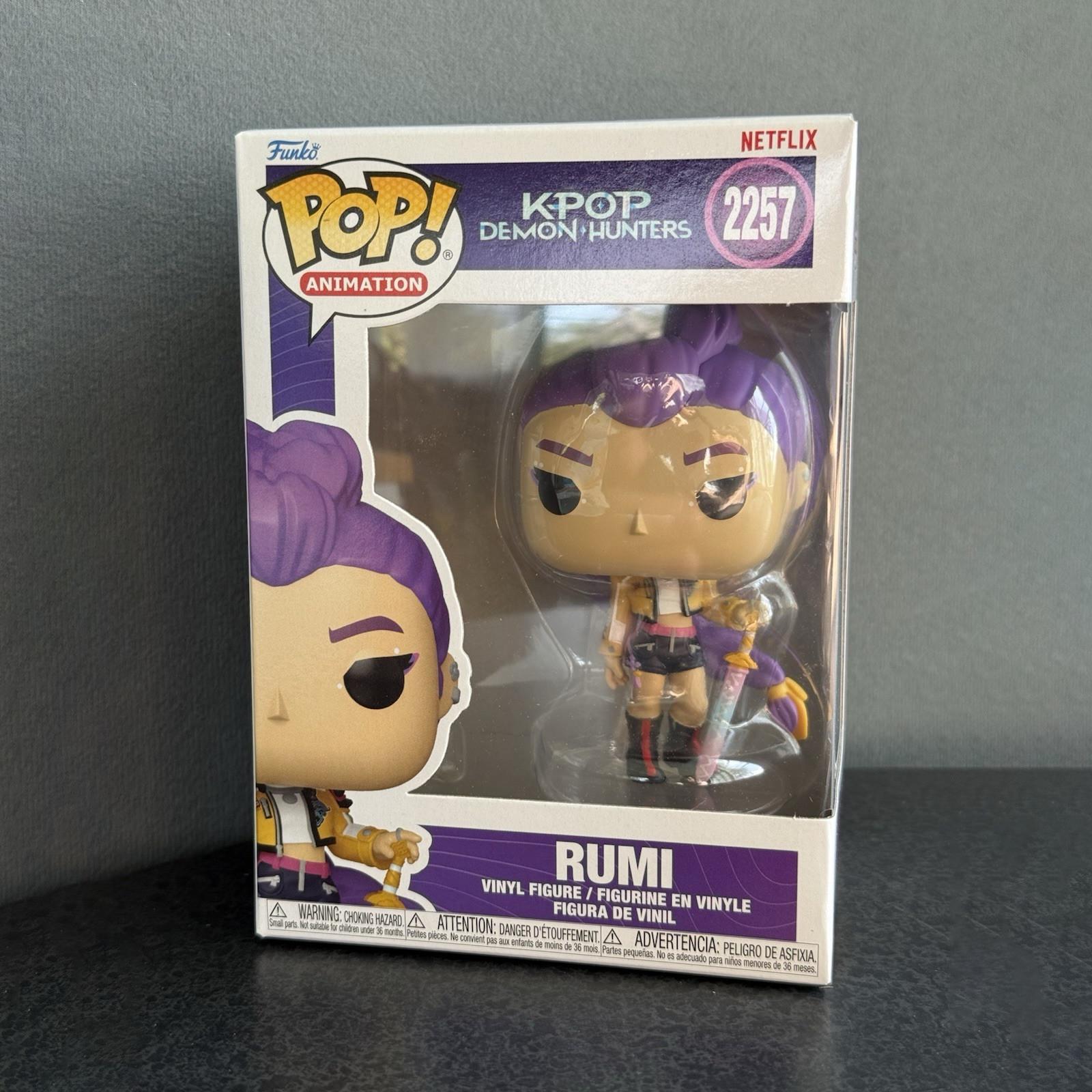 

KPop Охотники на демонов Руми Фигурка Funko Pop! #2257 Официальные Аутентичные 4,3-дюймовые Фигурки Лимитированной Серии Подарок для Фанатов K-Pop Модель Игрушки