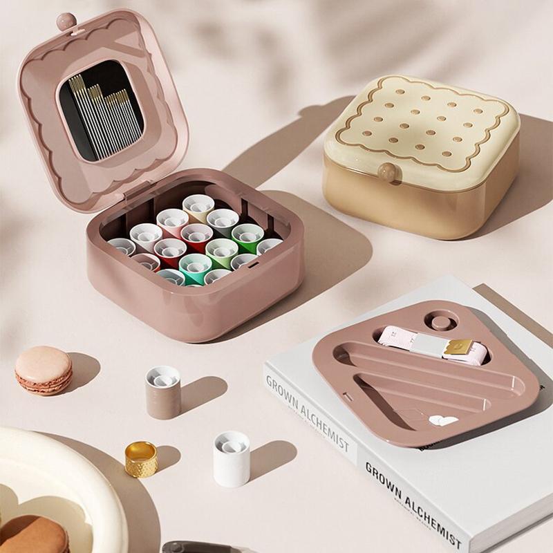 Small Sewing Kit Multi-Purpose Magnetic Portable Adults Portable Sewing Accessories Kit For Women Grandma Teen Girls Birthday