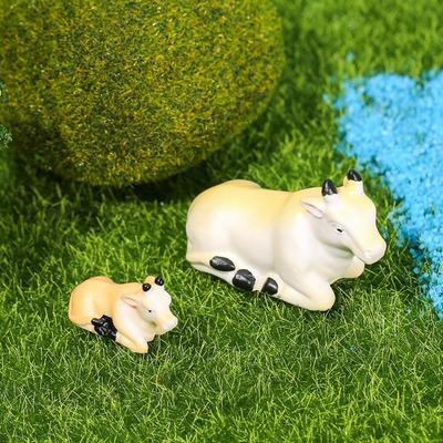 Figurine Miniature Cute Small Cattle Micro Landscape Ornaments For Home Decorations Lovely Animal Office Desktop Accessories