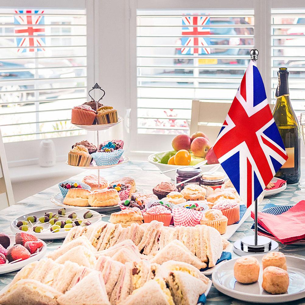 United Kingdom Flag Polyester UK British Desk Flag Small Mini UK Table Flags with Stand Base Home Office Festival