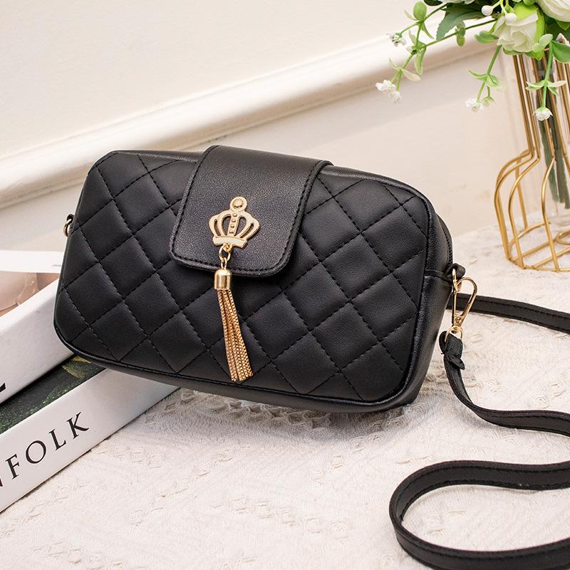 Embroidered Rhombus Pendant Camera Bag New Fashion Shoulder Crossbody Niche Women's Bag