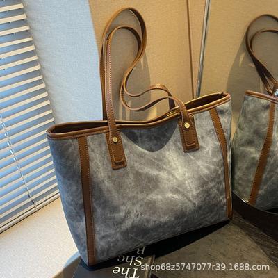 High-end Sense Bag Women's Autumn and Winter Large Capacity New Versatile Ladies Shoulder Bag College Student Class Commuter Tote Bag