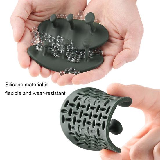 1 Pair Anti-Slip Silicone 3-Finger Workout Grips Men Women Hand Palm Protection Weight Lifting Dumbbell Deadlift Pull-Up Grippers Gym Training