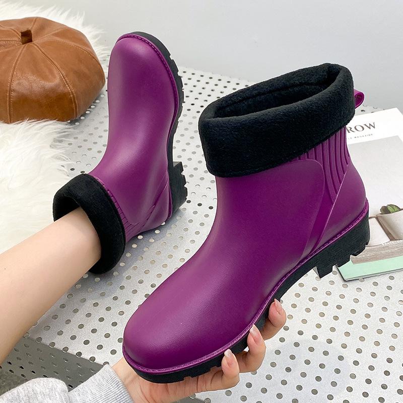 2025 new low-tube warm rain shoes outer wear women's medium-tube rain boots four-season water shoes plus cotton rubber shoes 2025