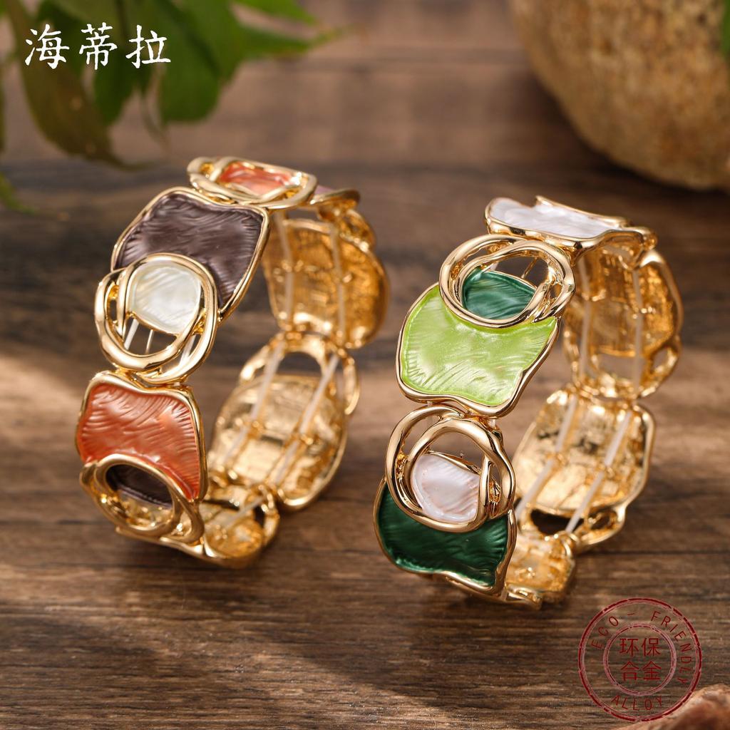 Ladies' Hollow Geometric Square Elastic Bracelet