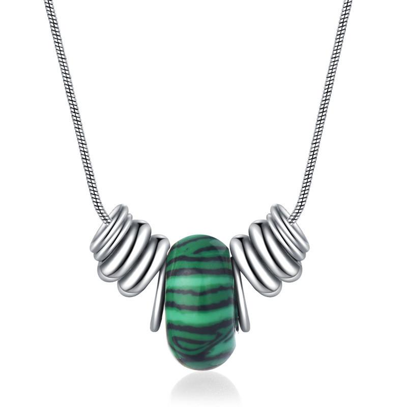 Natural Elegant Crystal Necklace For Women With Geometric Design And Titanium Steel Charm