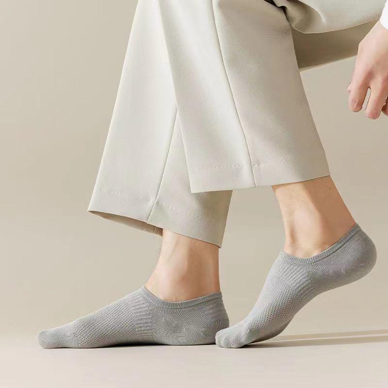 Men's Summer Mesh Breathable Cotton No-Slip Heel-Less Low-Cut Invisible Socks