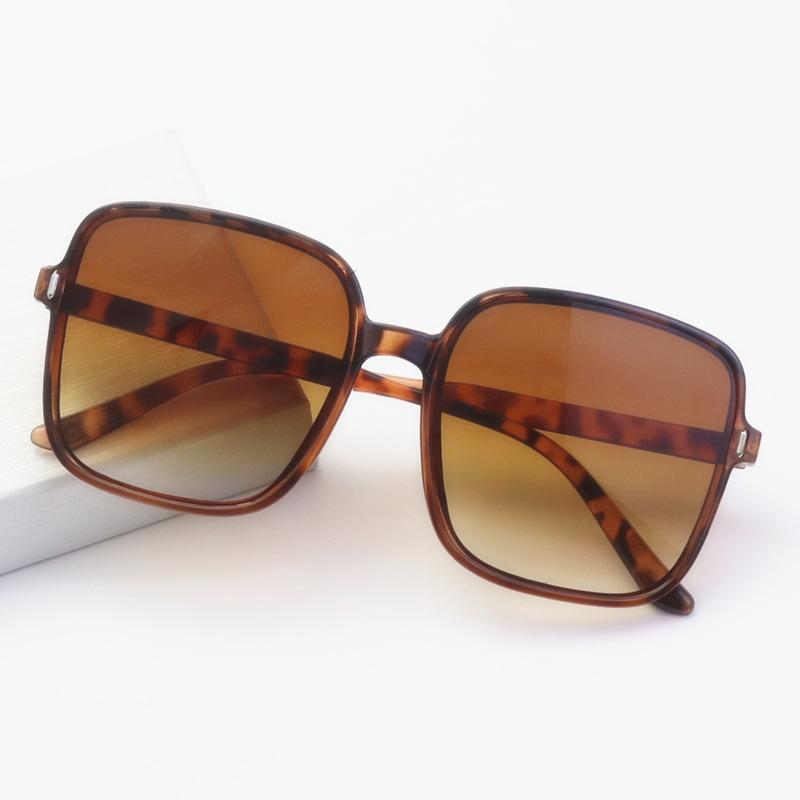 Square Sunglasses Women'S Sunglasses Gradual Change Color Glasses Women'S Uv Protection Large Frame Thin Glasses Frame