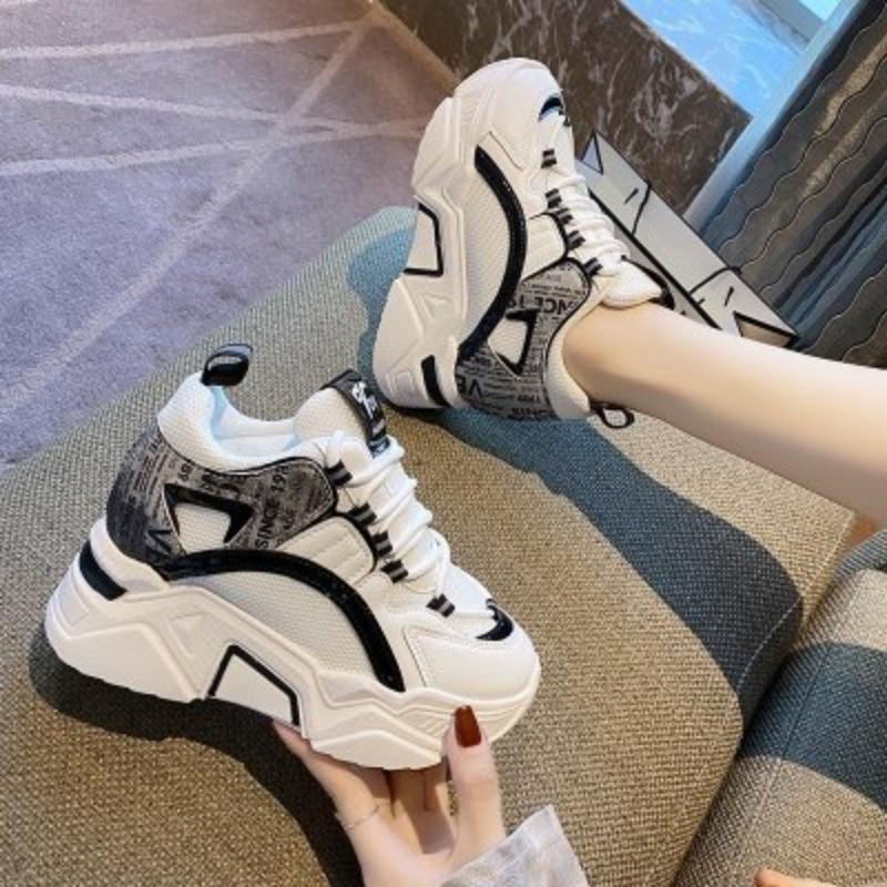 comfortable jogging shoes