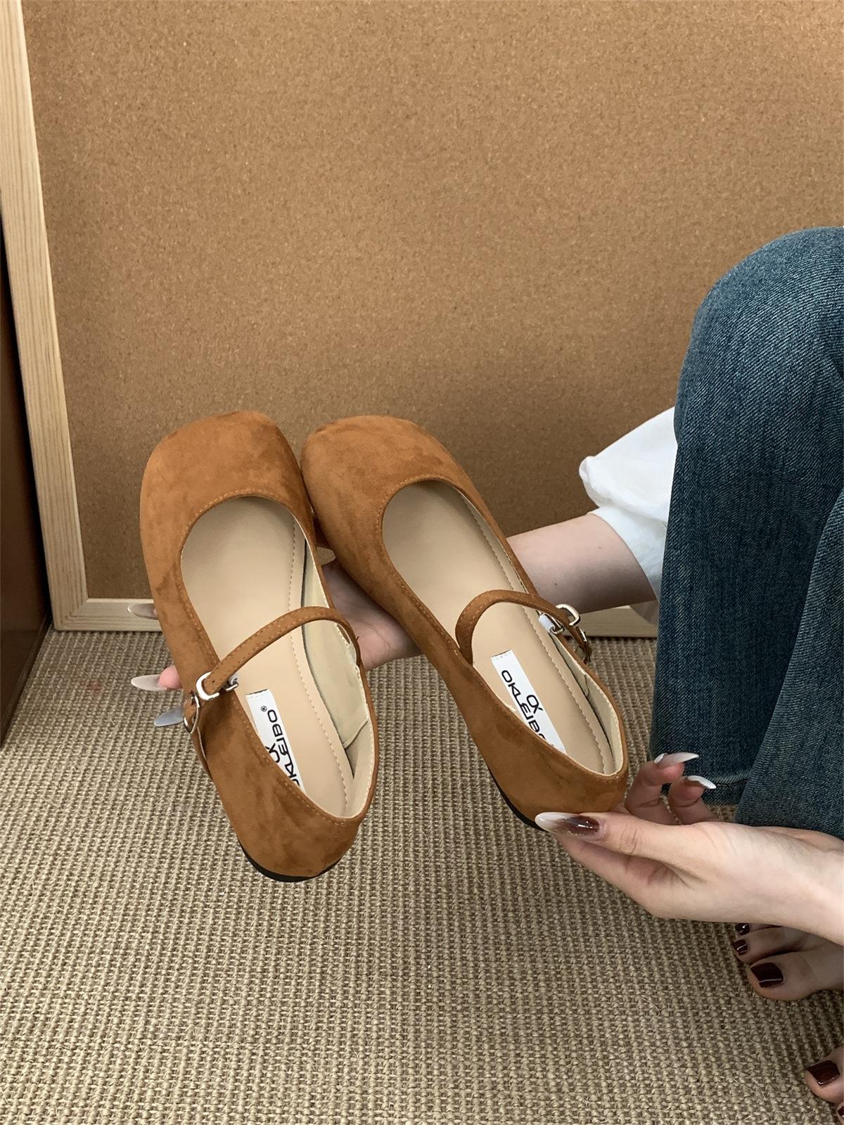 

Flat bottom gentle evening single shoes women s 2025 spring and summer new retro suede one word Mary Jane shoes soft sole small red shoes 39 верблюд