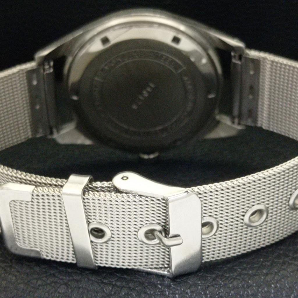 VINTAGE HMT JAWAN HAND-WINDING INDIAN MENS BLACK COLOR DIAL WATCH A700283-5 R202-a700283