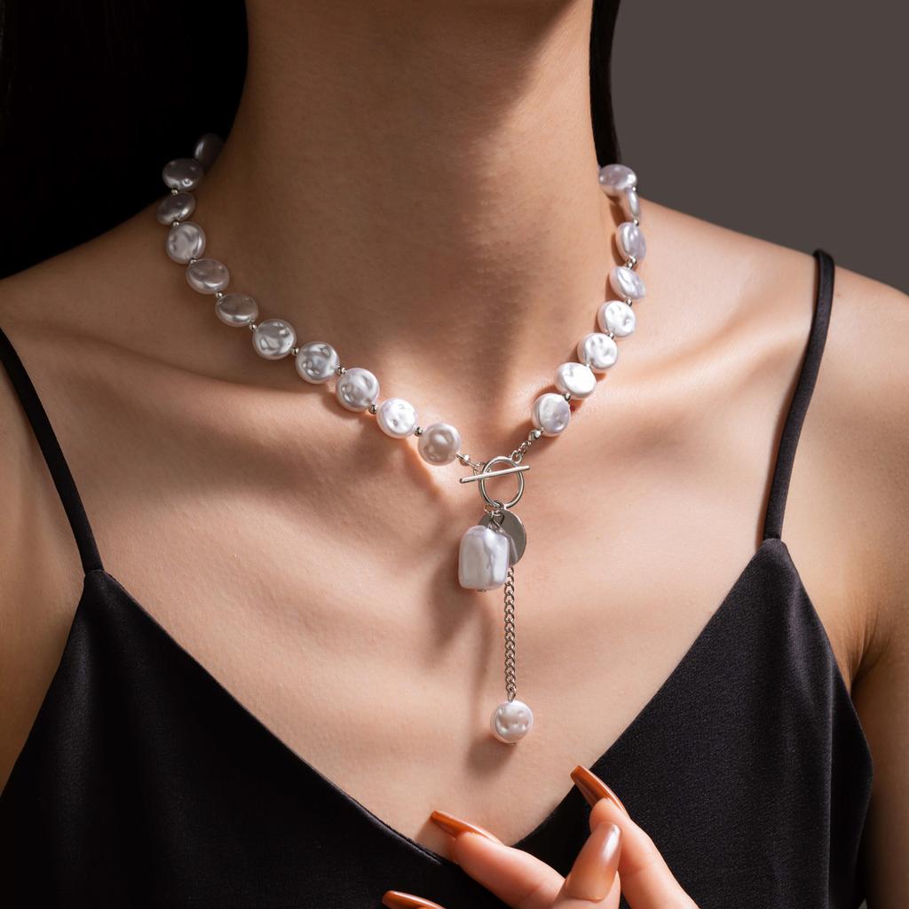 Europe, America, Simple Single-layer Baroque Imitation Flat Pearl Neck Chain Necklace, Cold Wind Fringed Sweater Chain