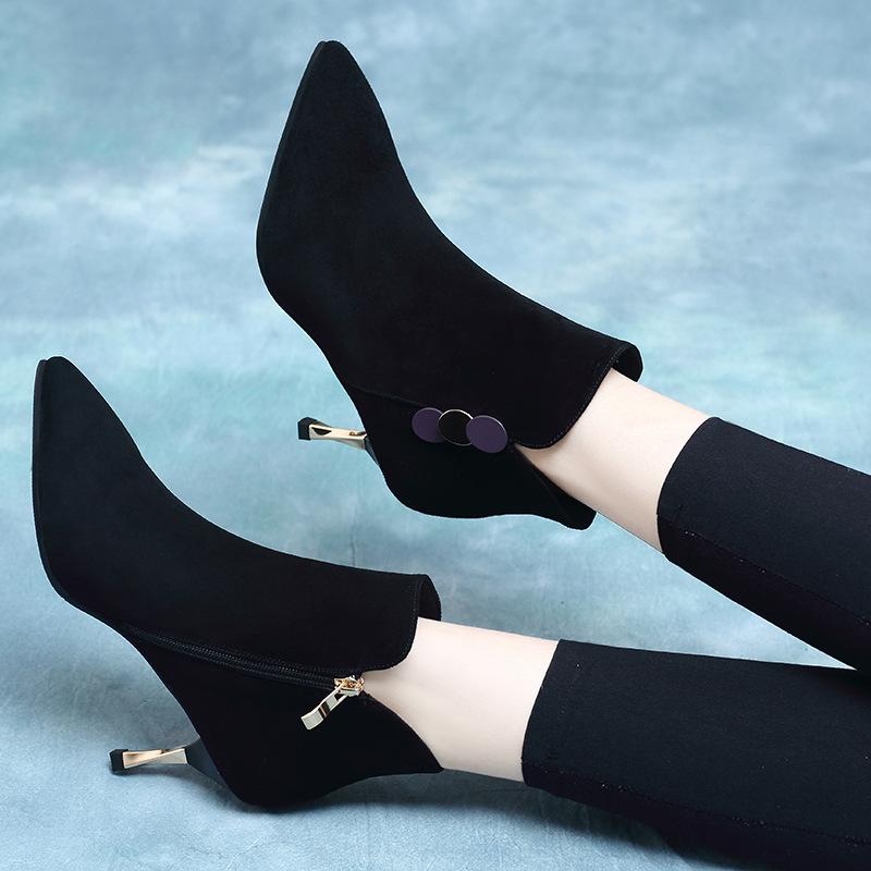 

Thin heel versatile pointed women s boots autumn and winter 2025 new velvet short tube high heels Korean version fashion boots women 41
