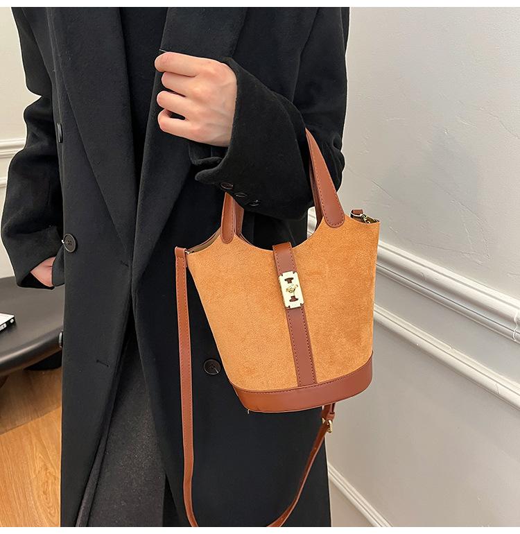 Bags Women's 2025 New Autumn and Winter Models, High-end Retro Large-capacity Commuting To Work, Shoulder Crossbody Bucket Bag