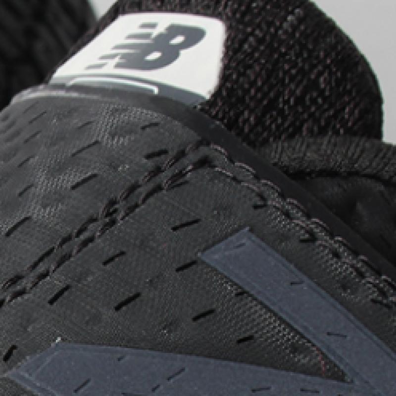 New Balance Pantofi Junior Negri Kvzntbcy