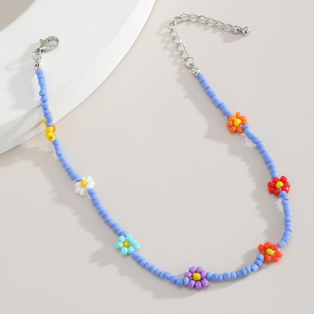 Women S Colorful Beaded Daisy Necklace European Fashion Style