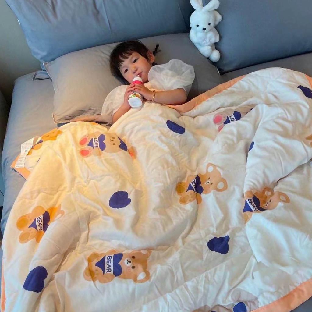 Summer Quilt Single Cartoon Child Cartoon Silk Feather Cotton Blanket Soft Lightweight Coverlet Comforter Happy Bear