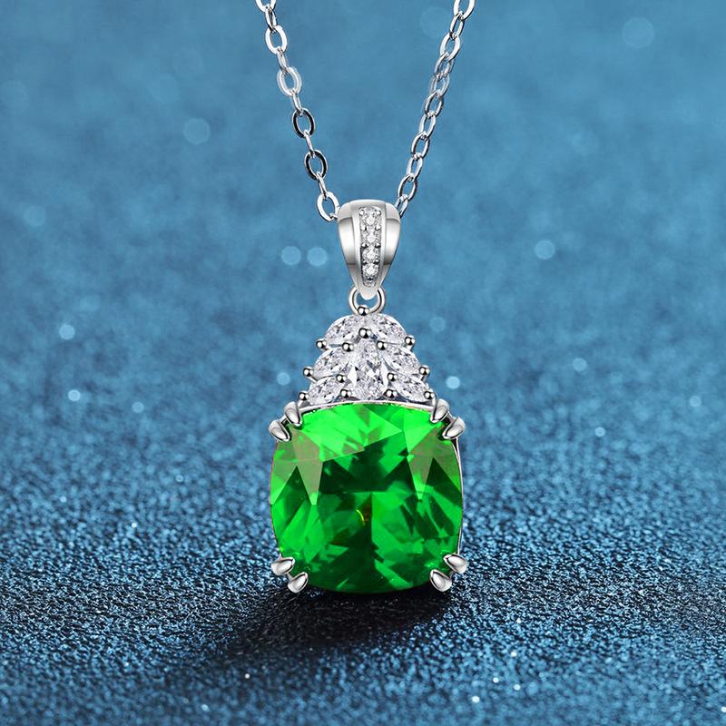 European & American S925 Sterling Silver Necklace with 6ct Green Nano Ruby & Diamond-Inlaid Pendant for Women