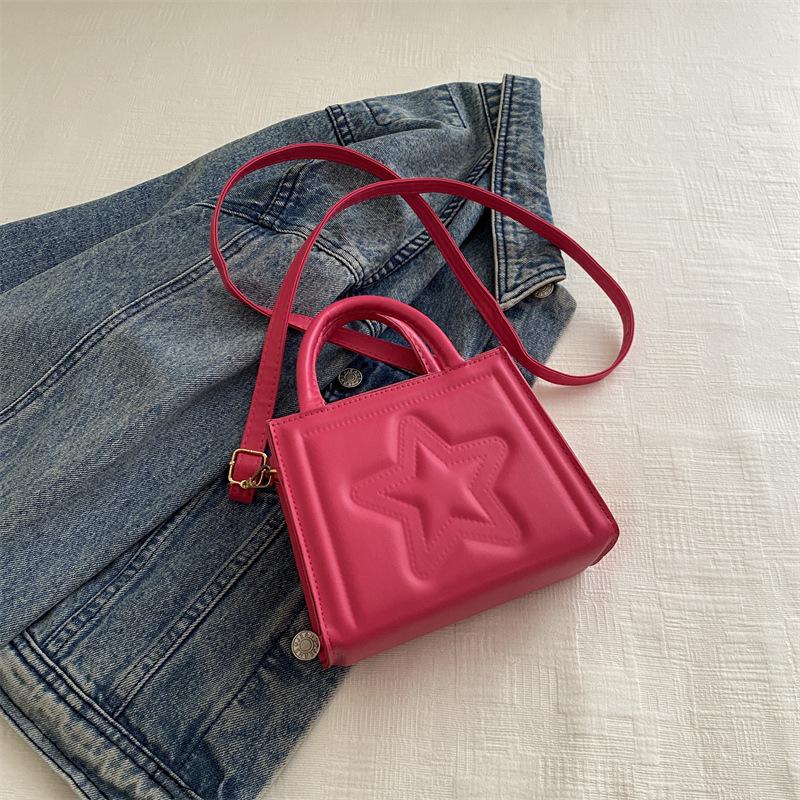 Modisches Nischendesign Fünf-Sterne-Einbuchtung Schulter-Messenger-Tasche 2025 Herbst neuwertige kleine quadratische Tasche