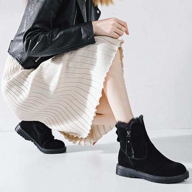 Retro Hot Boots Women's 2024 New Autumn/Winter New Soft Leather Soft Sole Fashion Versatile Casual Lightweight Short Boots