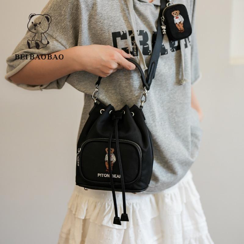 North Bag Source Factory 2026 Summer New Women's Bag Bear Drawstring Bucket Bag Fashi Versatile Crossbody Bag