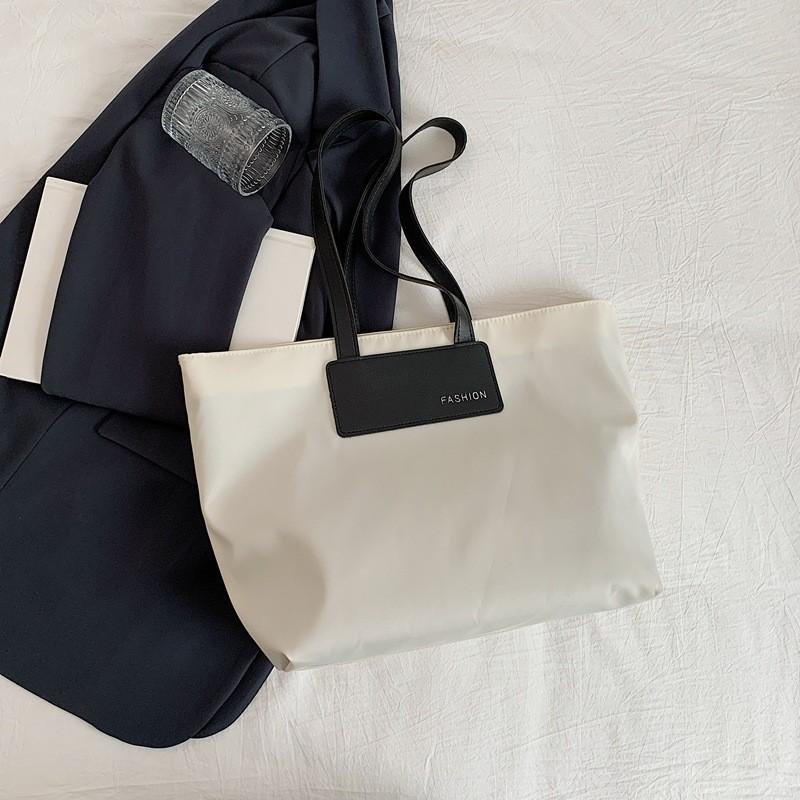 Stylish And Simple Large Capacity Tote Bag For Women Trendy Shoulder Bag Nylon