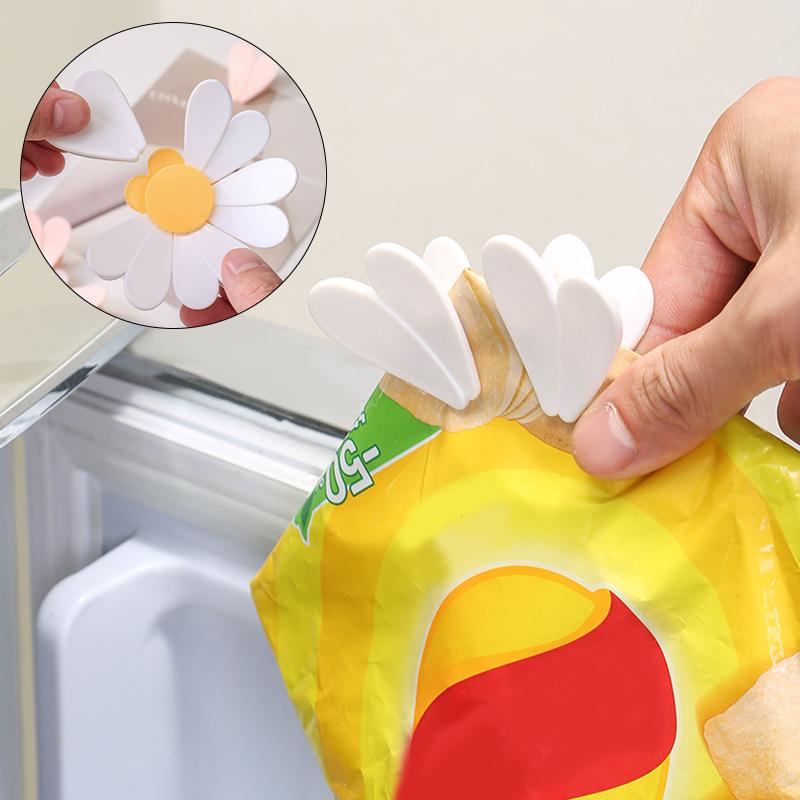 1 Set Refrigerator Magnets Cute Set of Six Clips Snack Storage Daisy Shape Gift Home Decor Durable 3D Design Creative 9x9cm