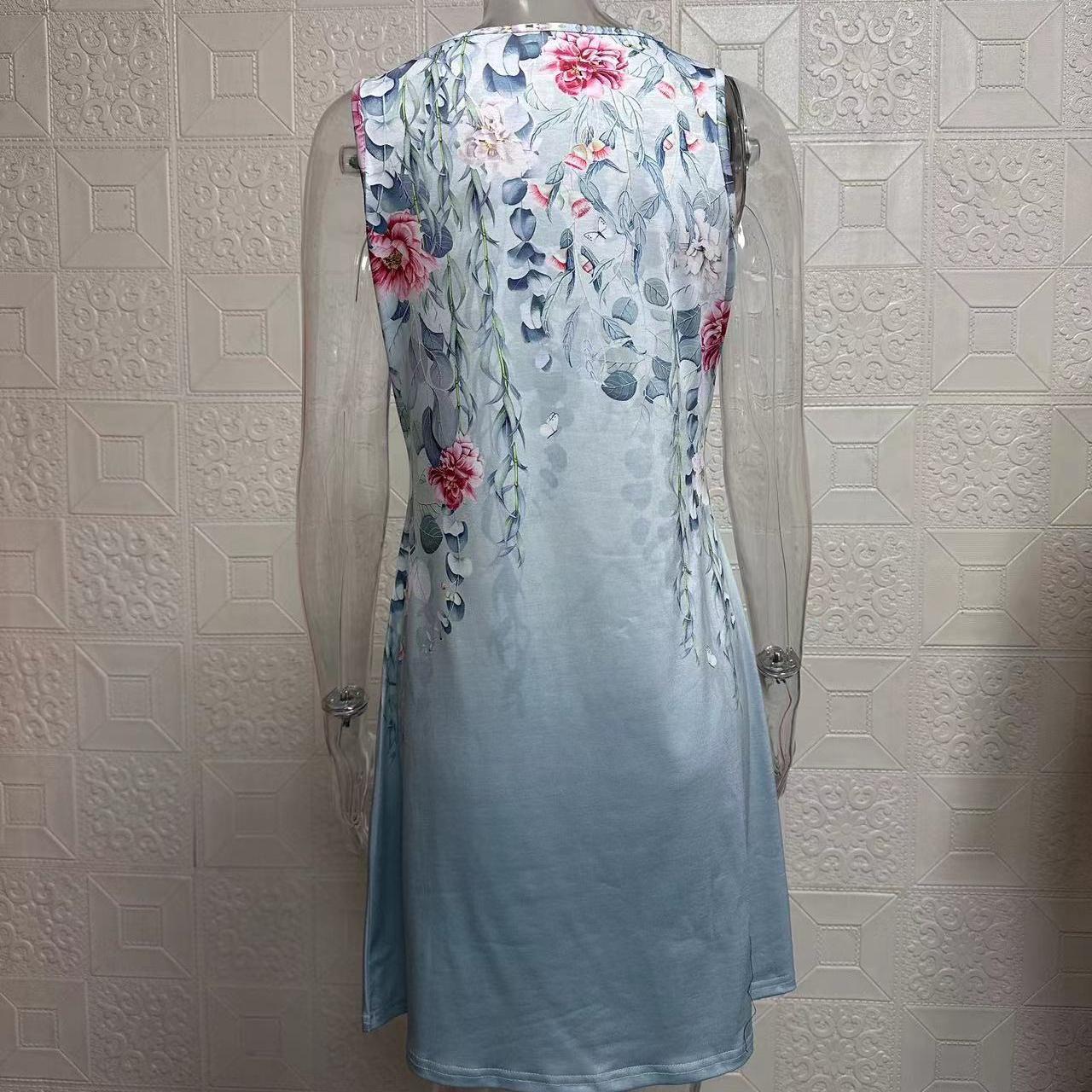 Летнее женское платье с цветочным принтом в повседневном стиле — фото 5