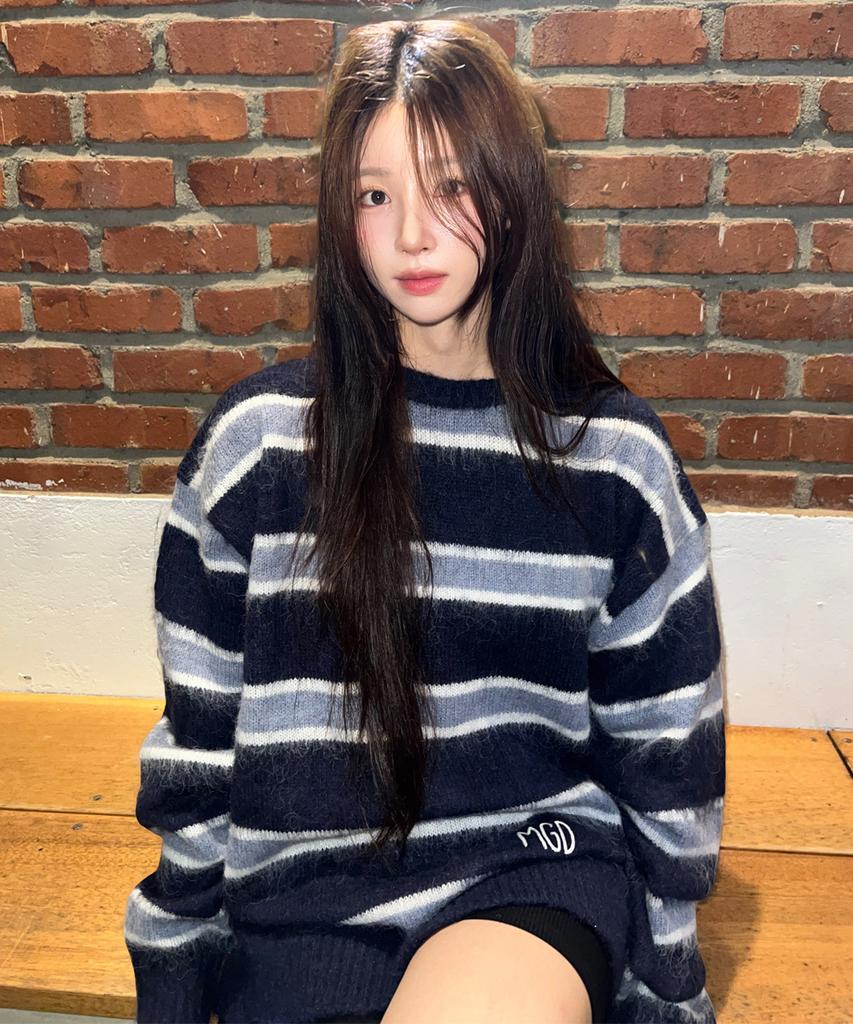 MAHAGRID Hairy Stripe Knit Sweater Navy(Mg2Ffmk600A)