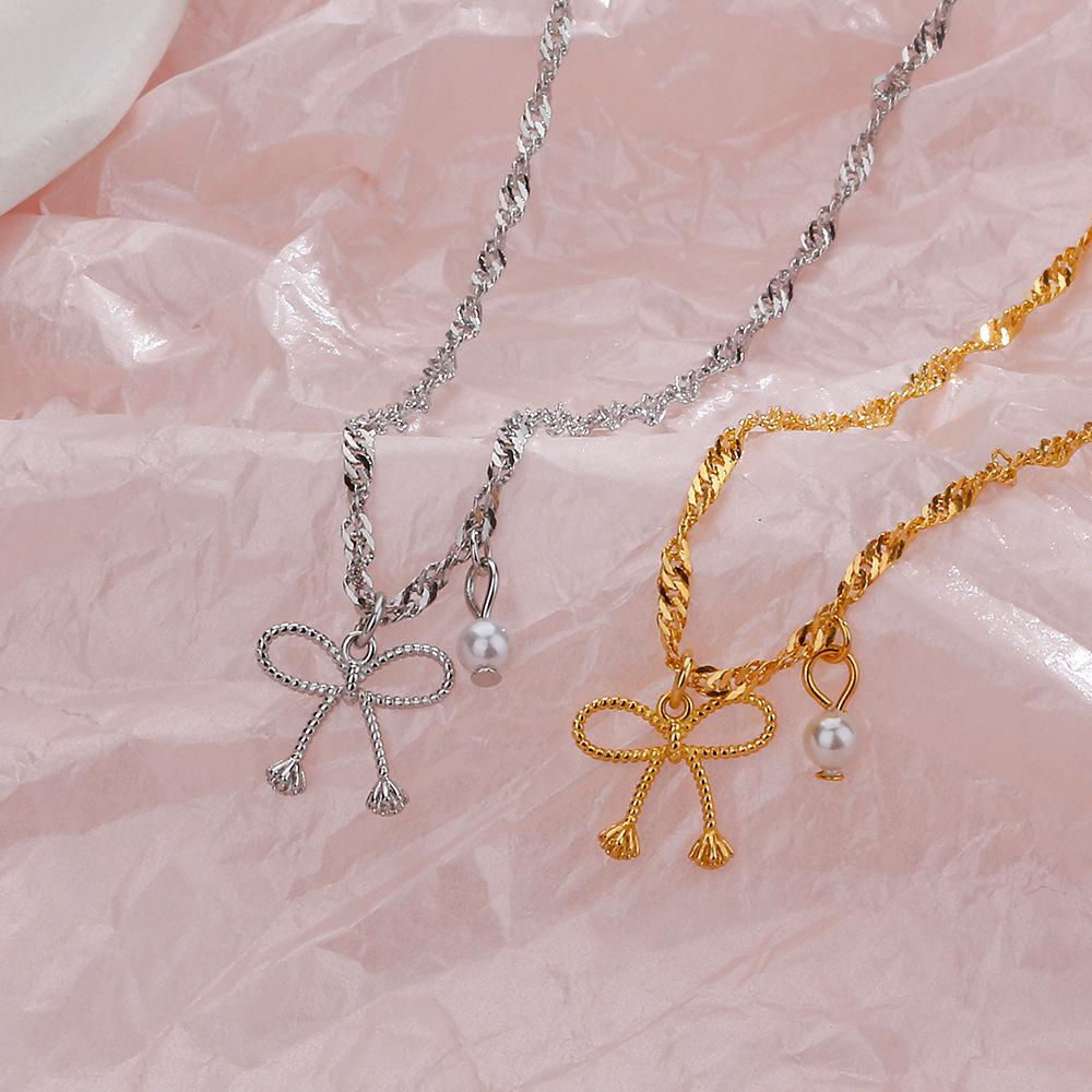 Hollow Pearl Bow Necklace Same Collarbone Chain Glitter Water Wave Chain Sweater Chain