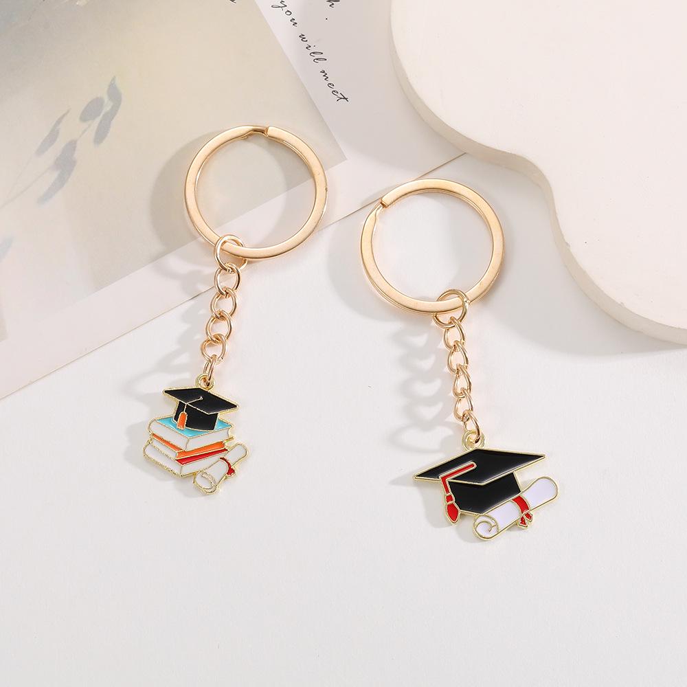 Graduation Cap Pendant Keychain - Creative Souvenir for Graduation Season, Stylish Bag Accessory