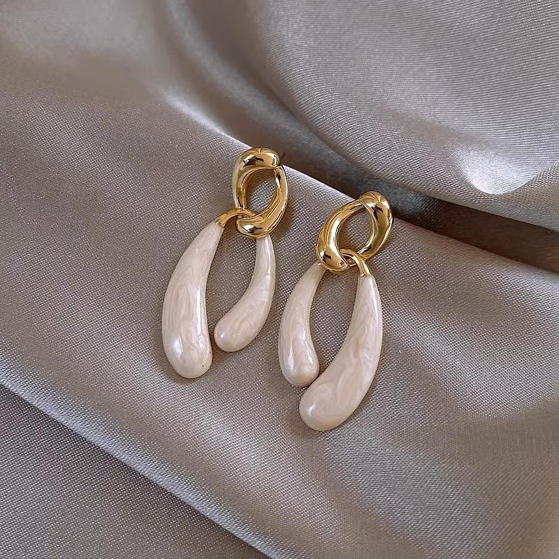 Dripping Oil Irregular U-shaped Stud Earrings Women's Simple Solid Color Temperament Versatile Earrings Light Luxury High-end Earrings Women